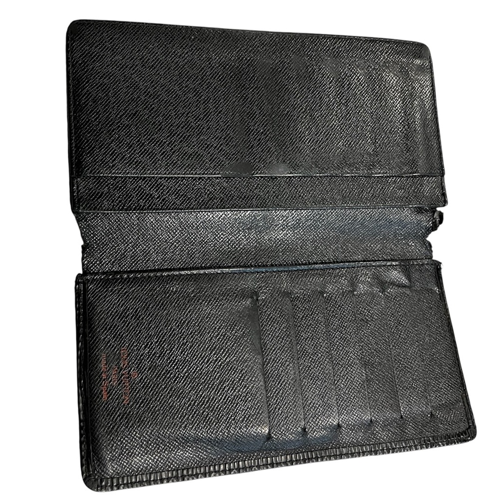 Louis Vuitton Epi Porte Chequier
Credit Card Long Wallet - Picture 4 of 9